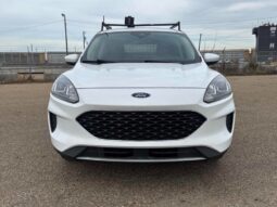
										2020 Ford Escape SE full									