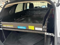 
										2020 Ford Escape SE full									