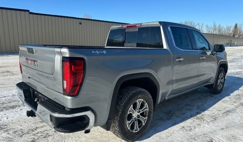 
								2024 GMC Sierra 1500 SLT full									