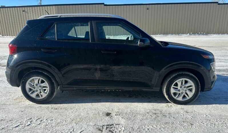 
								2024 Hyundai VENUE Preferred full									