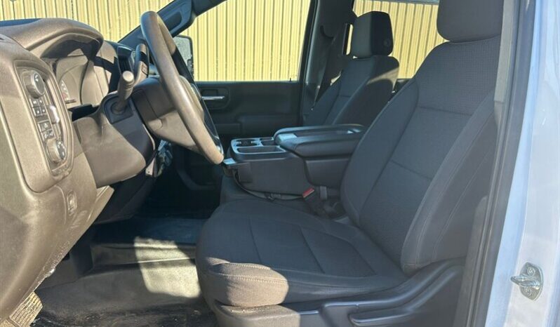 
								2022 Chevrolet Silverado 2500 W/T full									