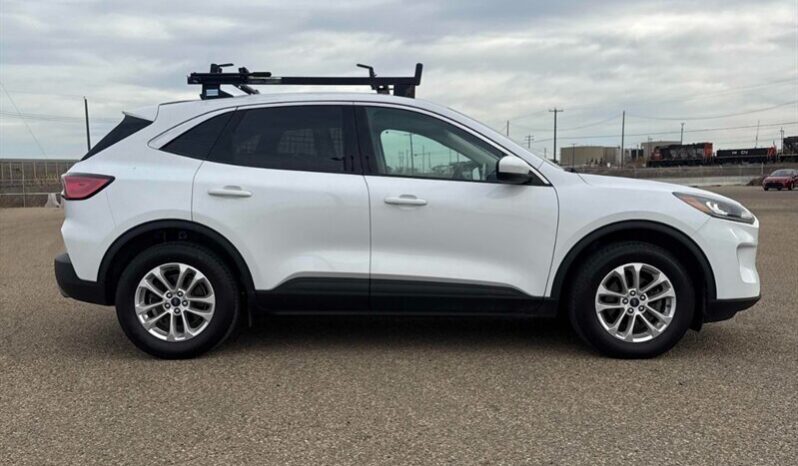 
								2020 Ford Escape SE full									