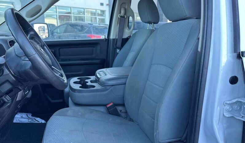 
								2019 RAM 1500 Classic ST full									