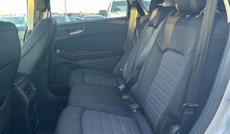 
								2017 Ford Edge SE full									