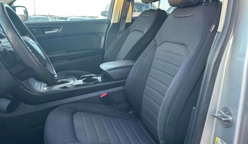 
								2017 Ford Edge SE full									