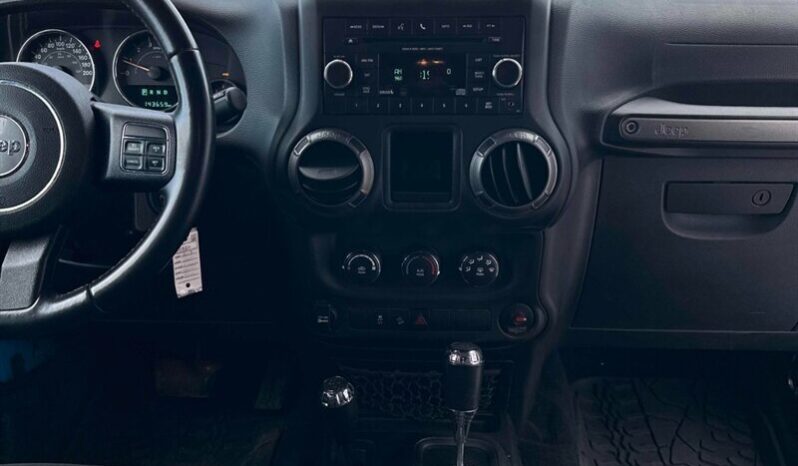 
								2017 Jeep Wrangler Sport full									