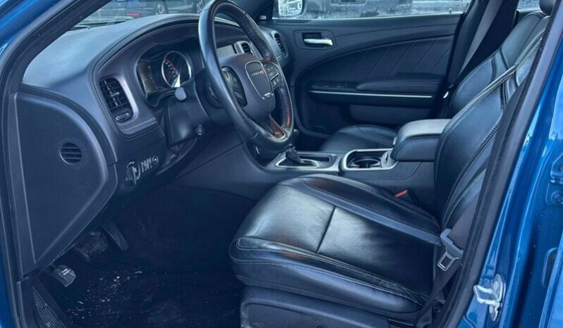 
								2023 Dodge Charger SXT full									