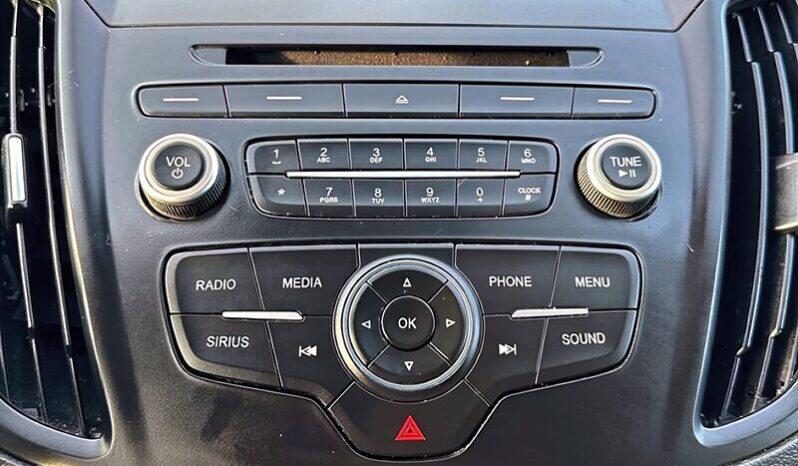 
								2018 Ford Escape SE full									