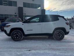 
										2024 Jeep Compass Trailhawk full									