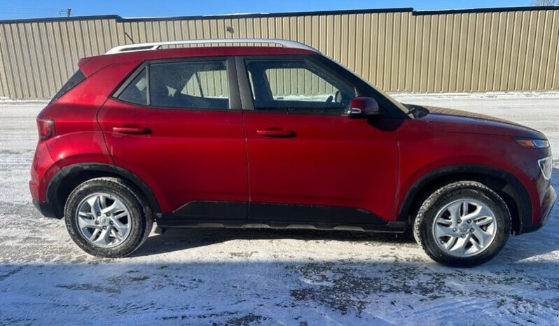 
								2024 Hyundai VENUE Preferred full									