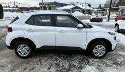 
										2024 Hyundai VENUE Preferred full									