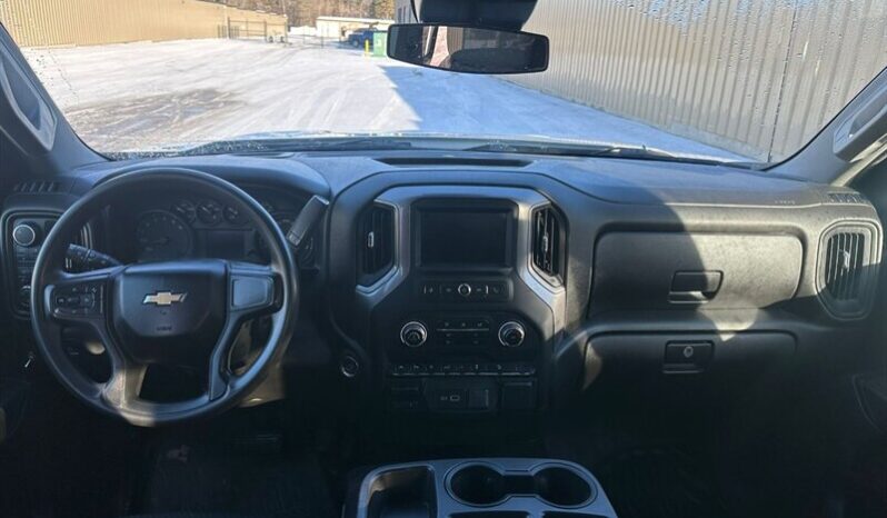 
								2023 Chevrolet Silverado 1500 Work Truck full									