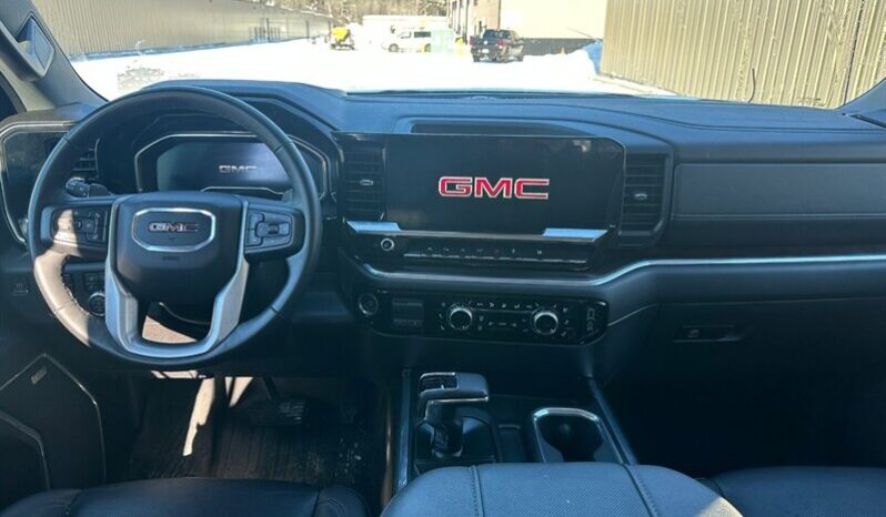 
								2024 GMC Sierra 1500 SLT full									