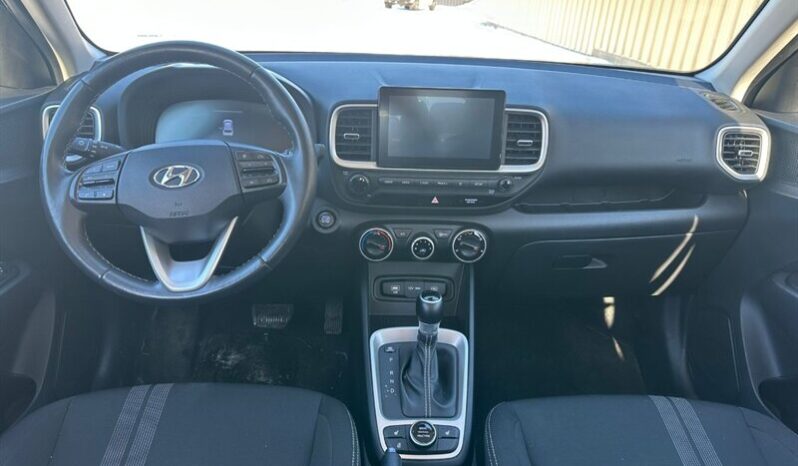 
								2024 Hyundai VENUE Preferred full									