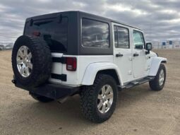 
										2018 Jeep Wrangler JK Unlimited Sahara full									