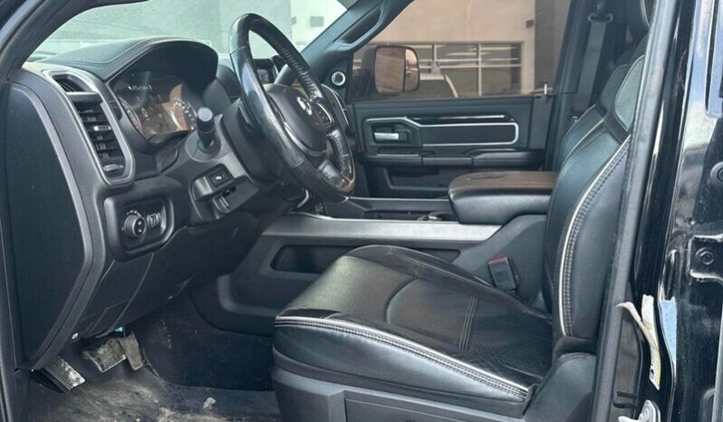
								2020 RAM 2500 Laramie full									