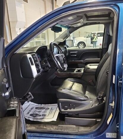 
								2018 GMC Sierra 1500 SLT full									