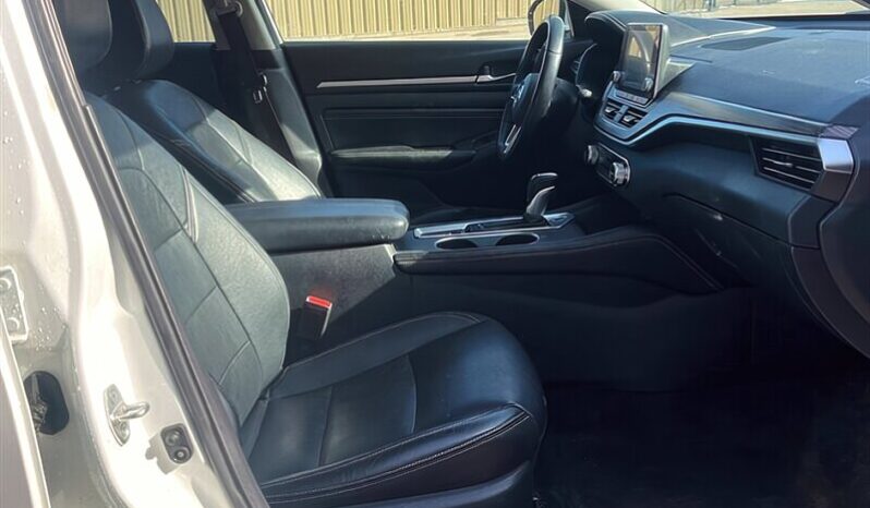 
								2019 Nissan Altima 2.5 Platinum full									