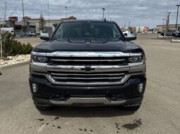 
										2018 Chevrolet Silverado 1500 High Country full									