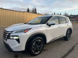 2024 Nissan Rogue SV Moonroof