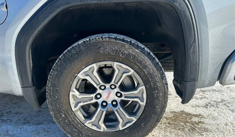 
								2024 GMC Sierra 1500 SLT full									