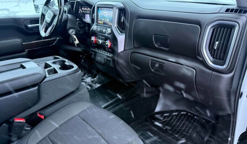 
								2023 GMC Sierra 3500 SLE full									