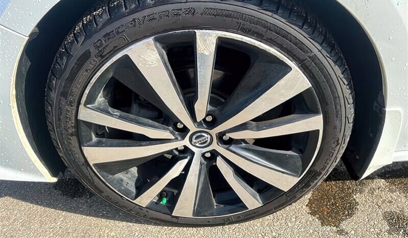 
								2019 Nissan Altima 2.5 Platinum full									