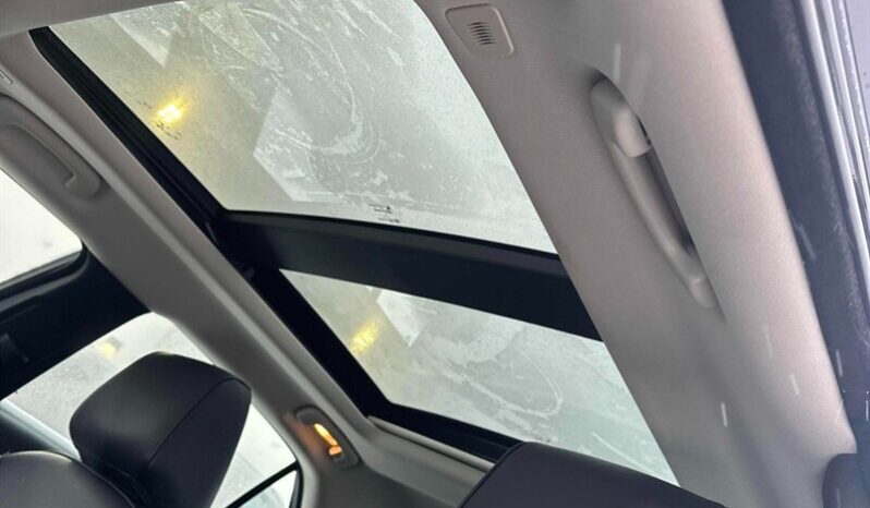 
								2023 Chrysler 300 Series Touring L full									