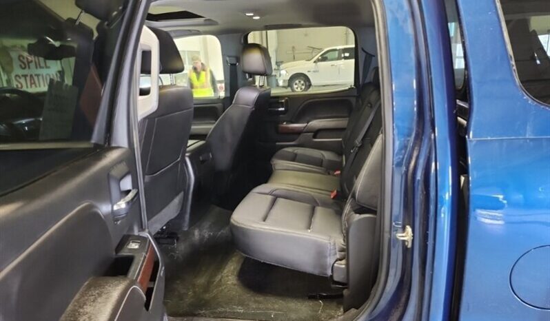 
								2018 GMC Sierra 1500 SLT full									