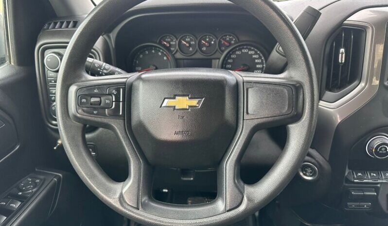 
								2023 Chevrolet Silverado 1500 Work Truck Z-71 full									