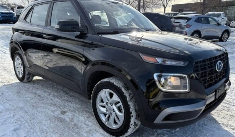 
								2024 Hyundai VENUE Preferred full									