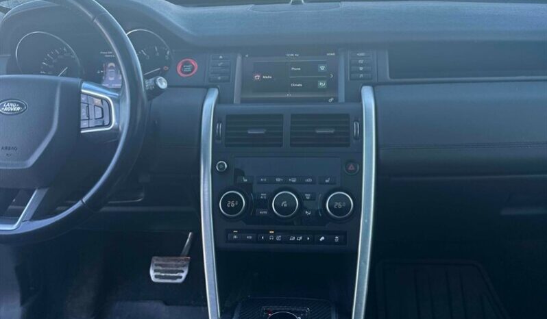 
								2016 Land Rover Discovery Sport SE full									