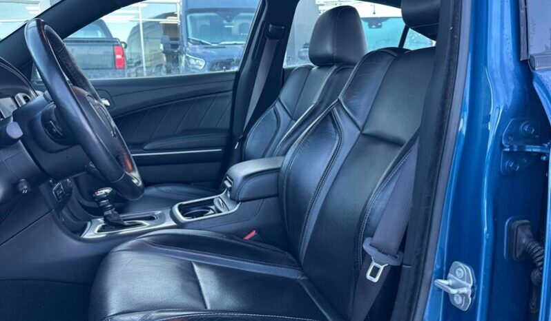 
								2023 Dodge Charger SXT full									