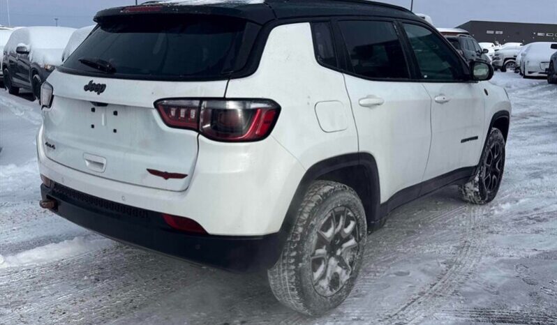 
								2024 Jeep Compass Trailhawk full									