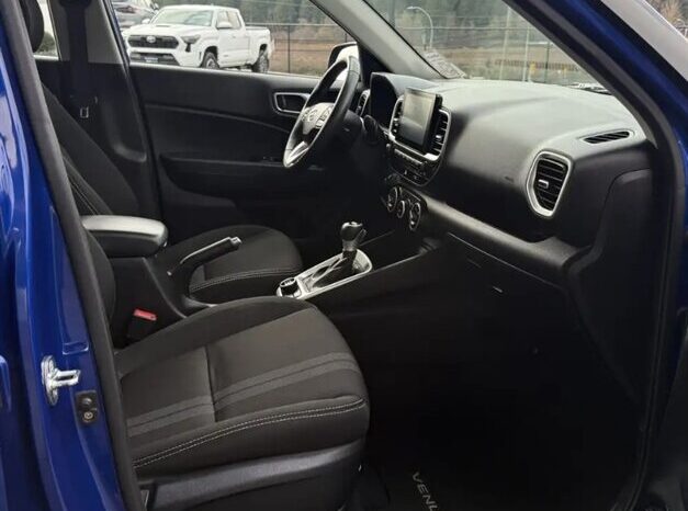 
								2024 Hyundai VENUE Preferred full									