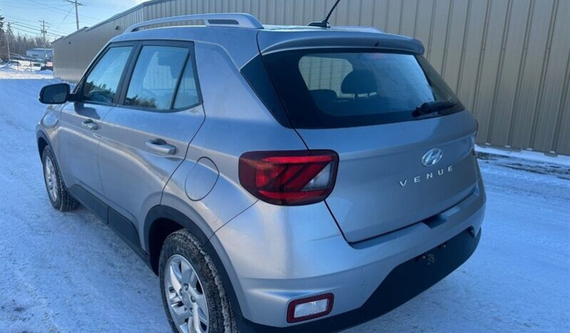 
								2024 Hyundai VENUE Preferred full									