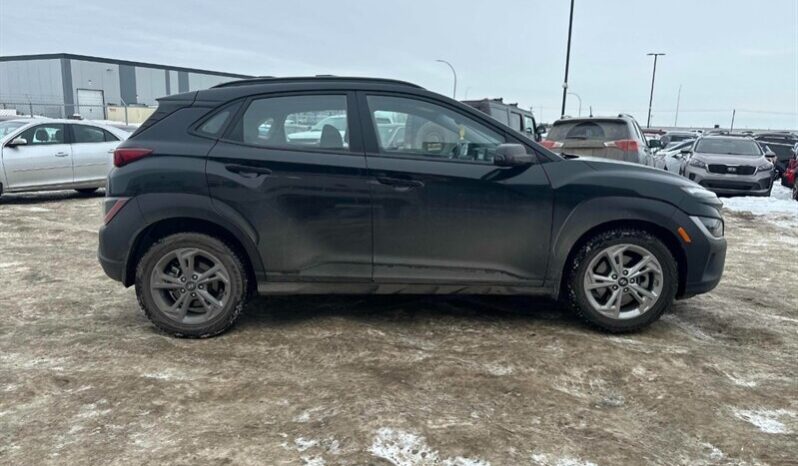 
								2022 Hyundai Kona Preferred full									