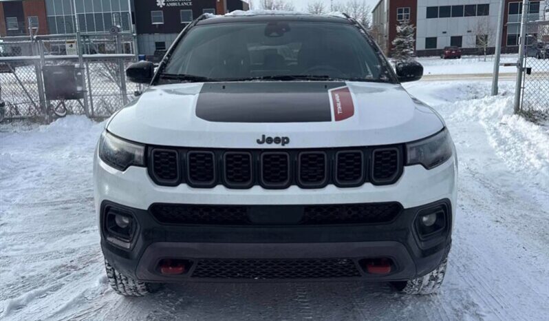 
								2024 Jeep Compass Trailhawk full									