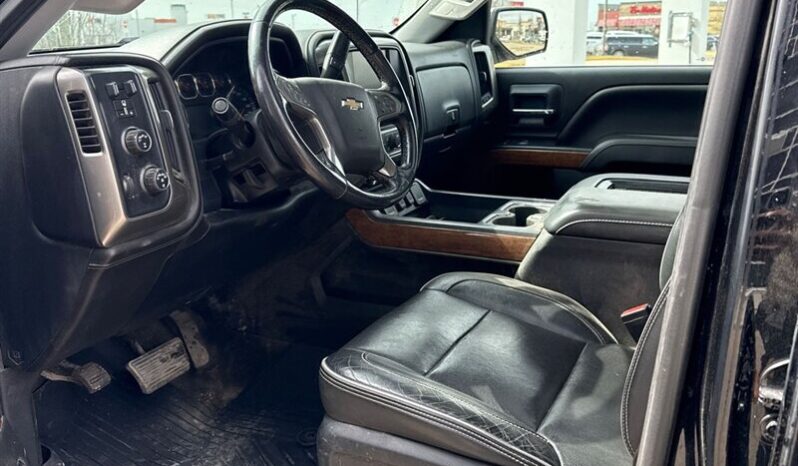 
								2018 Chevrolet Silverado 1500 High Country full									