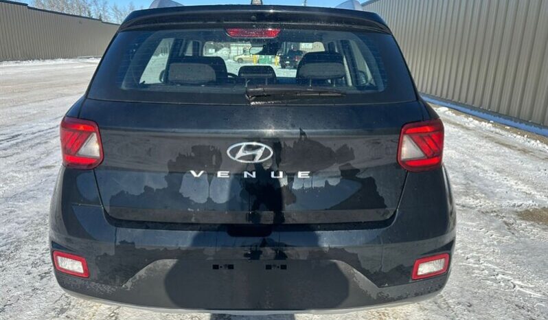 
								2024 Hyundai VENUE Preferred full									