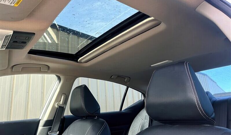 
								2019 Nissan Altima 2.5 Platinum full									