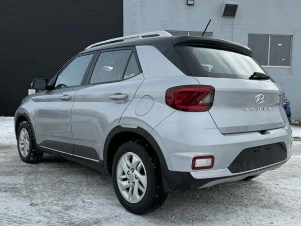 
								2024 Hyundai VENUE Preferred full									