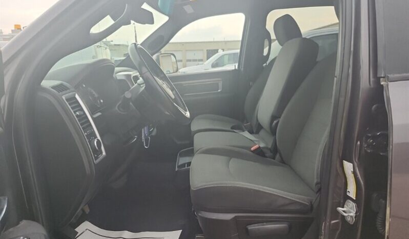 
								2022 RAM 1500 Classic Warlock full									