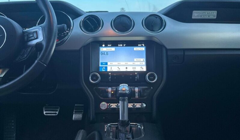 
								2017 Ford Mustang EcoBoost full									