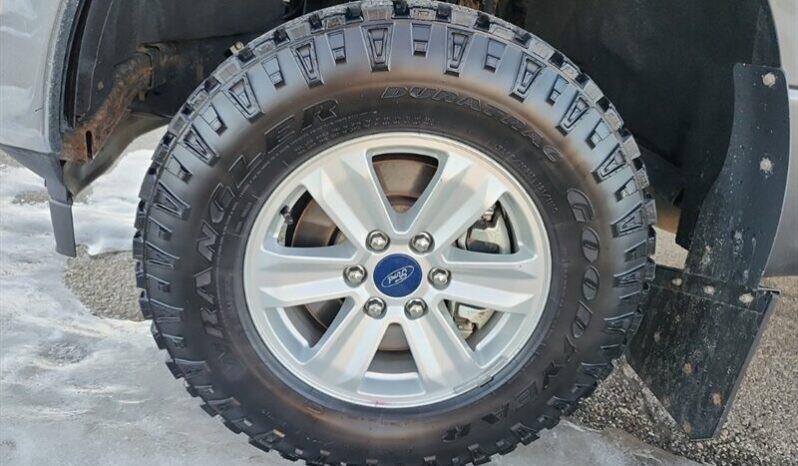 
								2020 Ford F-150 XLT full									