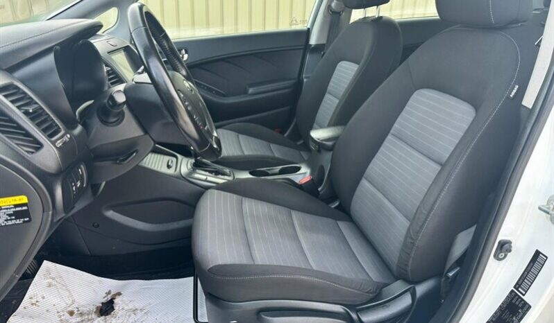 
								2015 Kia Forte5 EX full									