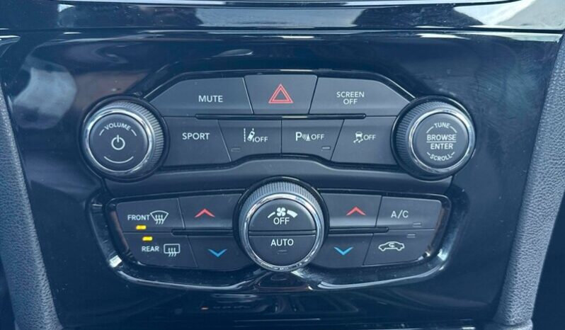 
								2023 Chrysler 300 Series S full									