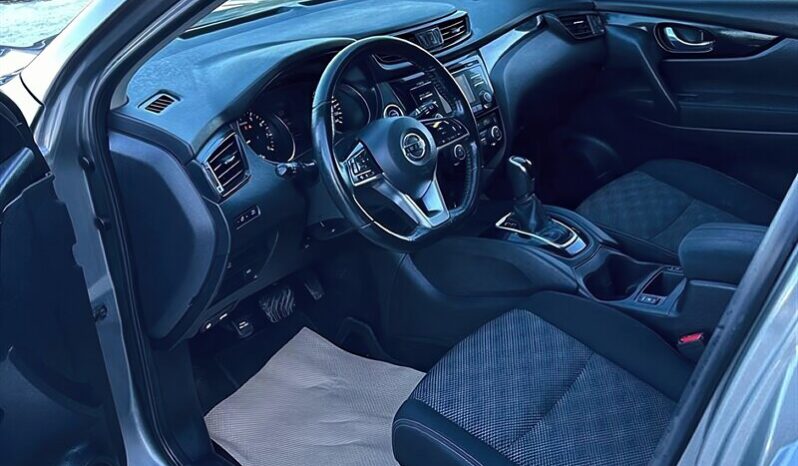 
								2018 Nissan Qashqai SV Moonroof full									