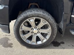 
										2018 Chevrolet Silverado 1500 High Country full									