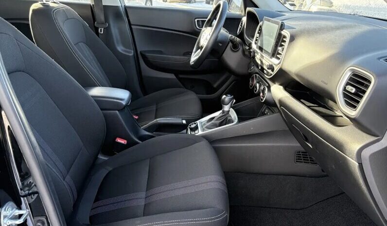 
								2024 Hyundai VENUE Preferred full									